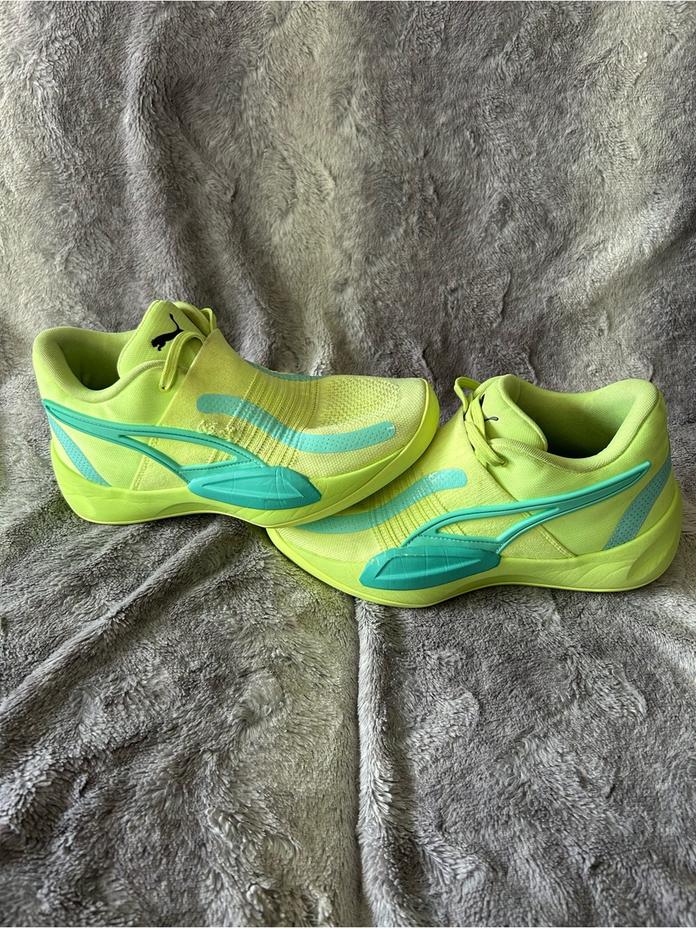 Puma rise nitro fast yellow size 10.5